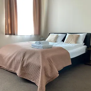https://domingo-apartments.krakowhotelspoland.com