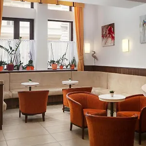 https://ambiance.praguehotelsweb.com