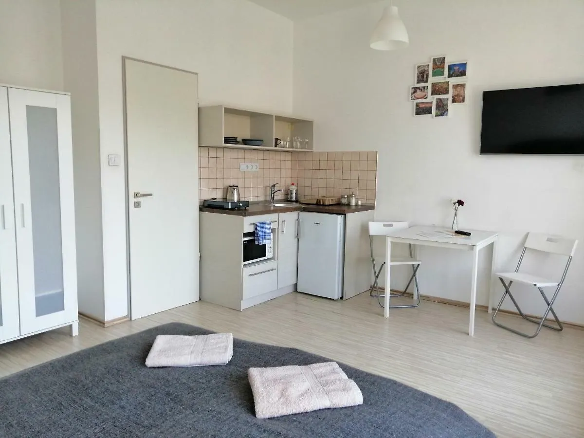 Zoom-Budapest Apartments